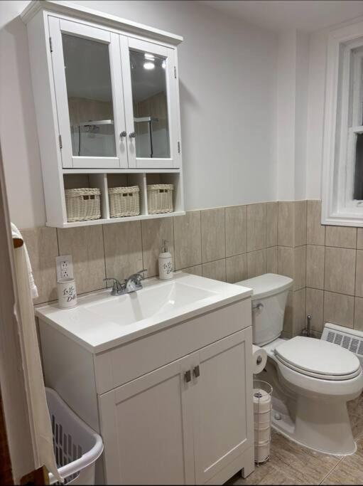 Cozy Spacious Work Friendly Lotus With Garden View High Speed Free Wi Fi And Parking Adjacent To Downtown Монреаль Экстерьер фото